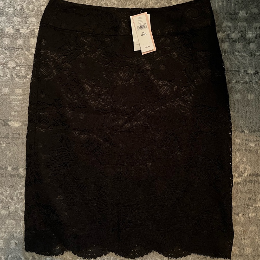 Black Banana Republic skirt with lace 6P